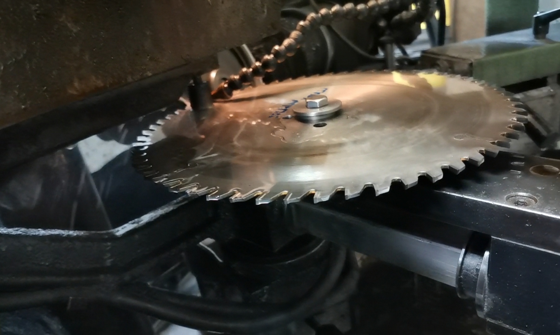 Sirkkelinterän teroitus